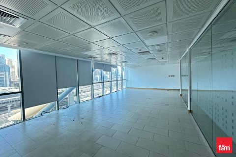 Escritório para arrendamento em Dubai, EAU 258.8 m2 № 661532 - foto 1