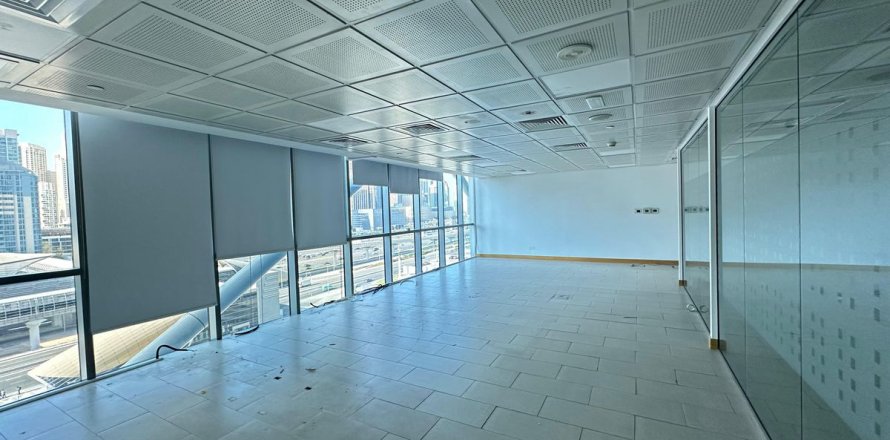 Escritório em Dubai, EAU 258.8 m2 № 661532