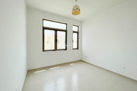 Casa urbana para arrendamento em Reem, Dubai, EAU 4 quartos, 343.2 m2 № 641087 - foto 8
