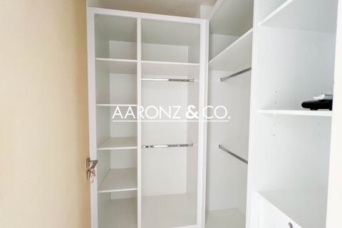 Kuća u nizu u Reem, Dubai, UAE 4 spavaćih soba, 343 m2 Br. 641087 - fotografija 12