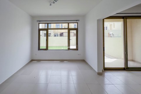 Casa urbana para arrendamento em Reem, Dubai, EAU 4 quartos, 343.2 m2 № 641087 - foto 5