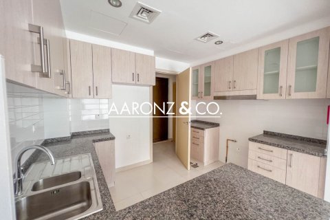 Kuća u nizu u Reem, Dubai, UAE 4 spavaćih soba, 343 m2 Br. 641087 - fotografija 15