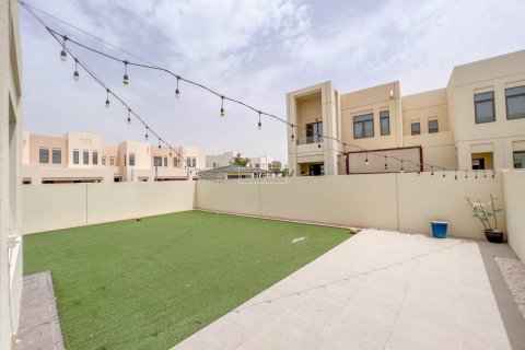 Casa urbana para arrendamento em Reem, Dubai, EAU 4 quartos, 343.2 m2 № 641087 - foto 20