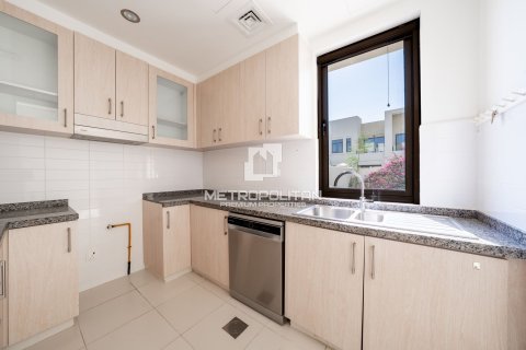 Rijtjeshuis te huur in Reem, Dubai, VAE 3 slaapkamers, 209 vr.m., nr 664994 - foto 8