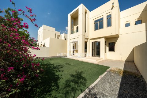 Rijtjeshuis te huur in Reem, Dubai, VAE 3 slaapkamers, 209 vr.m., nr 664994 - foto 2