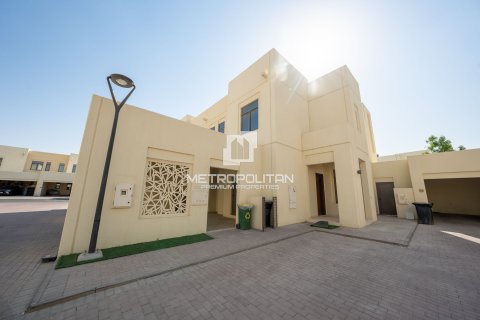 Rijtjeshuis te huur in Reem, Dubai, VAE 3 slaapkamers, 209 vr.m., nr 664994 - foto 21