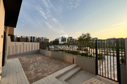 Villa til leje i Mudon, Dubai, UAE 4 soveværelser, 241 kvm № 664992 - foto 2