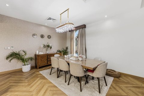 Řadový dům v Mudon, Dubai, SAE 4 ložnice, 922.06 m² Č.: 748612 - fotografie 10