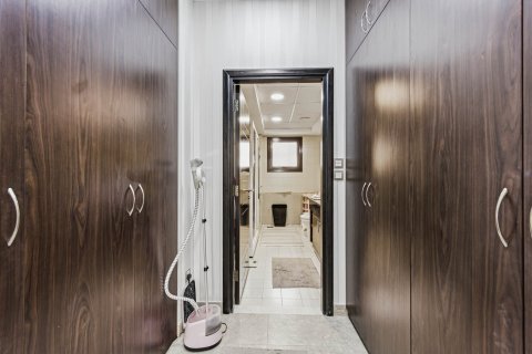 Řadový dům v Mudon, Dubai, SAE 4 ložnice, 922.06 m² Č.: 748612 - fotografie 16