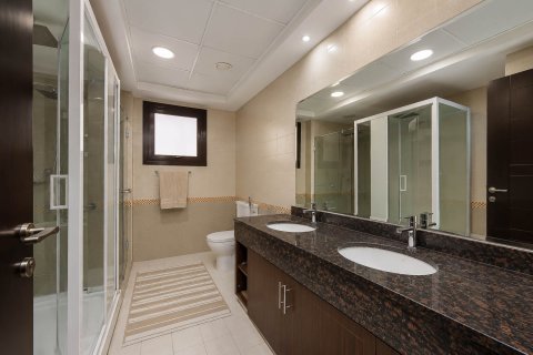 Řadový dům v Mudon, Dubai, SAE 4 ložnice, 922.06 m² Č.: 748612 - fotografie 17