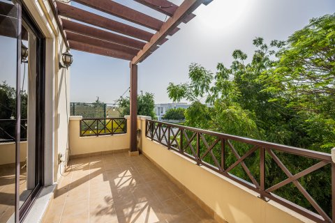 Řadový dům v Mudon, Dubai, SAE 4 ložnice, 922.06 m² Č.: 748612 - fotografie 22