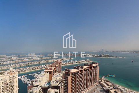 Apartment in Palm Jumeirah, Dubai, UAE 1 room, 49 sq.m. № 736552 - photo 11