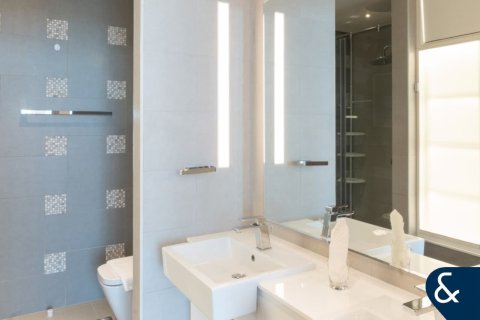 Apartamento en alquiler en Business Bay, Dubai, EAU 3 dormitorios, 202 m2 № 667949 - foto 19