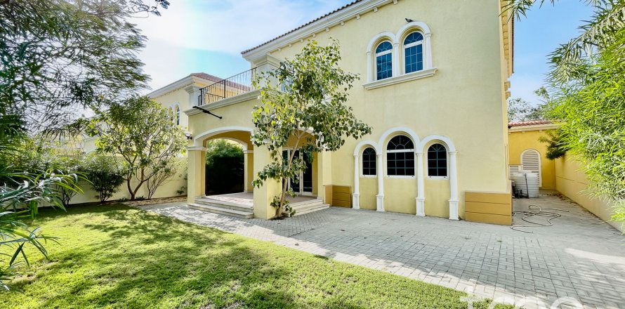 Villa à Jumeirah Park, Dubai, EAU: 3 chambres, 327.67 m2 № 733928