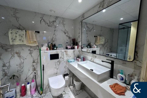 Appartement te koop in Jumeirah Lake Towers, Dubai, VAE 1 slaapkamer, 111 vr.m., nr 688963 - foto 12