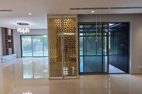 Βίλα σε Muwaileh Commercial, Sharjah, ΗΑΕ 4 υπνοδωμάτια, 380.9 τ.μ. Αρ. 762757 - φωτογραφία 18