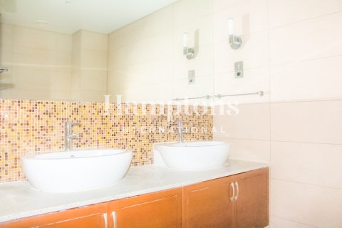 Apartament do wynajęcia w Palm Jumeirah, Dubai, ZEA 2 sypialnie, 173.72861000 mkw., nr 712631 - zdjęcie 8