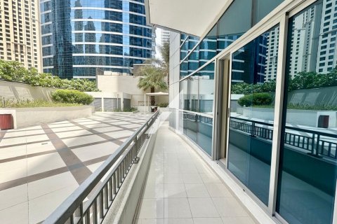Apartamento para arrendamento em Dubai, EAU 2 quartos, 150.3 m2 № 658509 - foto 1