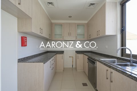 Vila v Dubai, SAE 3 ložnice, 282.6 m² Č.: 670573 - fotografie 11