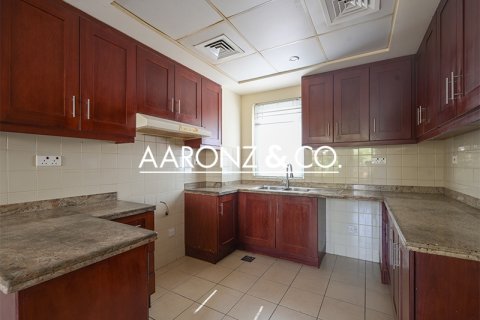 Vila u Arabian Ranches, Dubai, UAE 2 spavaćih soba, 208 m2 Br. 670574 - fotografija 15