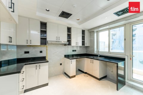 Apartment in Dubai, UAE 3 bedrooms, 221.3 sq.m. № 713543 - photo 6
