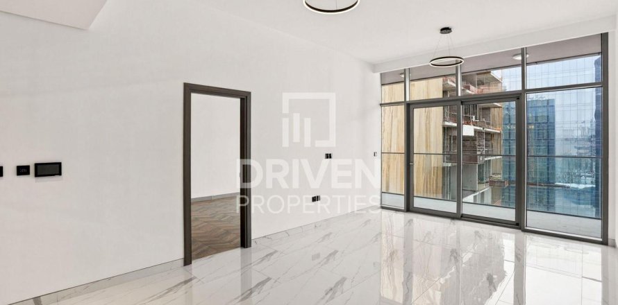Appartement à Business Bay, Dubai, EAU: 1 chambre, 90.21 m2 № 746918