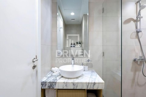 Huoneisto Business Bay, Dubai, Arabiemiraatit 2 makuuhuonetta, 75.72 m2 № 746923 - kuva 12