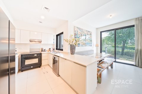 Villa til salgs i Dubai Hills Estate, Dubai, Emiratene 4 soverom, 230 kvm Nr. 661146 - Foto 10