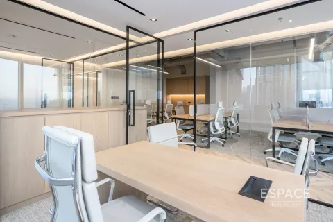 Biuro na sprzedaż w Jumeirah Lake Towers, Dubai, ZEA 117 mkw., nr 661114 - zdjęcie 9