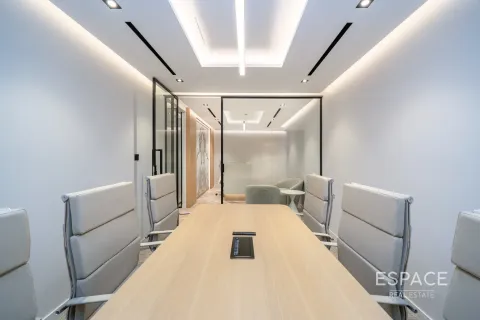 Biuro na sprzedaż w Jumeirah Lake Towers, Dubai, ZEA 117 mkw., nr 661114 - zdjęcie 10