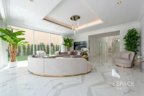 וילה למכירה ב Palm Jumeirah, Dubai, איחוד האמירויות 6 חדרי שינה, 505 מ"ר, מספר 661116 - תמונה 2