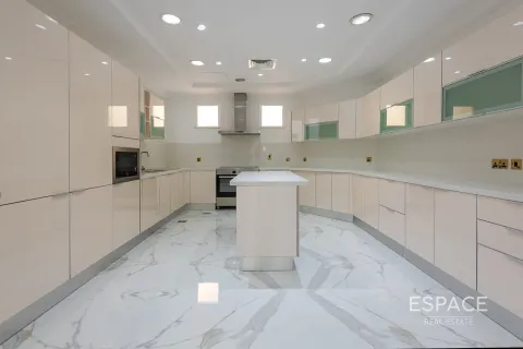 Vilă de vânzare în Palm Jumeirah, Dubai, EAU 6 dormitoare, 505 mp. №661116 - poză 6