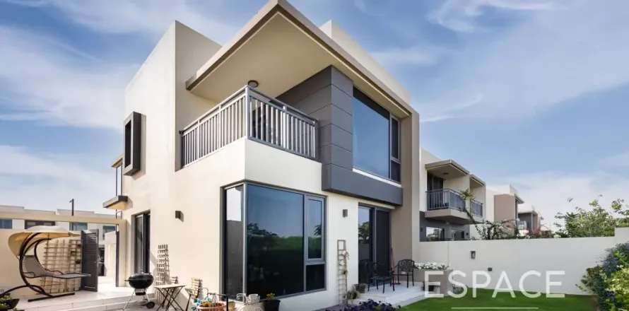 Townhouse i Dubai Hills Estate, Dubai, UAE 4 soveværelser, 230 kvm № 661113