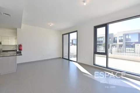 Townhouse til salg i Dubai Hills Estate, Dubai, UAE 4 soveværelser, 230 kvm № 661113 - foto 3