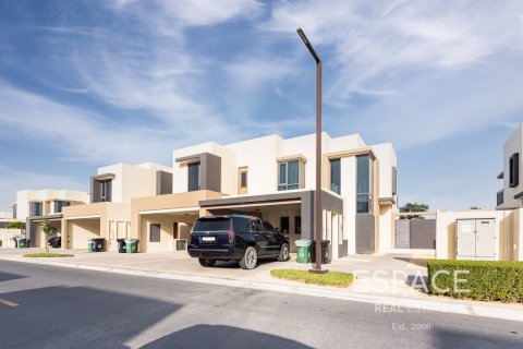 Townhouse til salg i Dubai Hills Estate, Dubai, UAE 4 soveværelser, 230 kvm № 661113 - foto 15