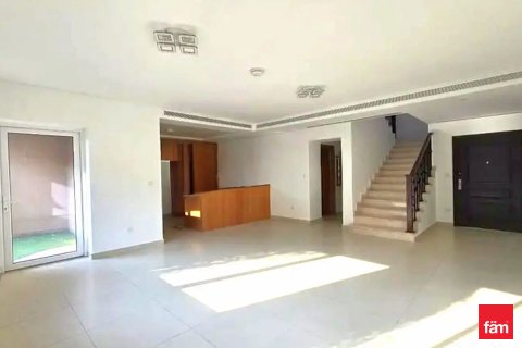 Radhus uthyres i Dubai, UAE 3 sovrum, 190.3 kvm Nr. 647931 - fotografi 2