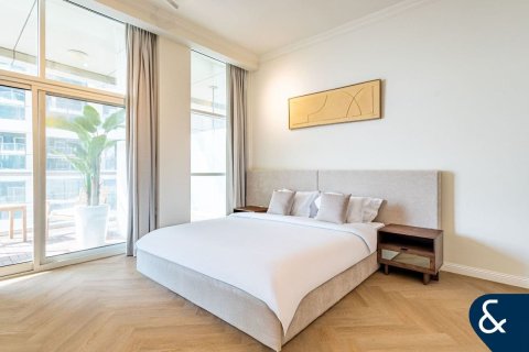 Снять в аренду квартиру в Бизнес-Бэй, Дубай, ОАЭ 1 спальня, 89м2, № 671379 - фото 2