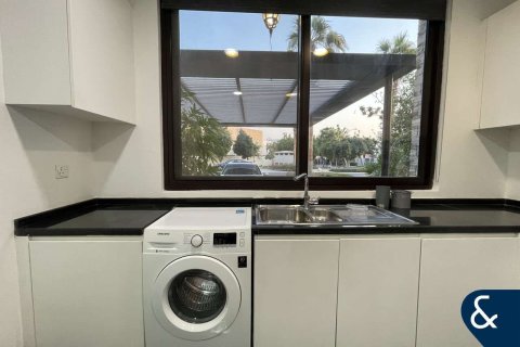 Kaupunkipientalo DAMAC Hills (Akoya by DAMAC), Dubai, Arabiemiraatit 4 makuuhuonetta, 240 m2 № 671377 - kuva 13