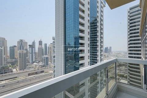Apartamento en alquiler en Jumeirah Lake Towers, Dubai, EAU 1 dormitorio, 72 m2 № 639164 - foto 1