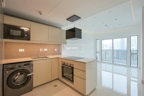 Apartamento en alquiler en Jumeirah Lake Towers, Dubai, EAU 1 dormitorio, 72 m2 № 639164 - foto 8