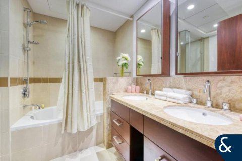 Dzīvoklis Downtown Dubai (Downtown Burj Dubai)jā, AAE 2 istabas, 130 m2 Nr. 670817 - attēls 8