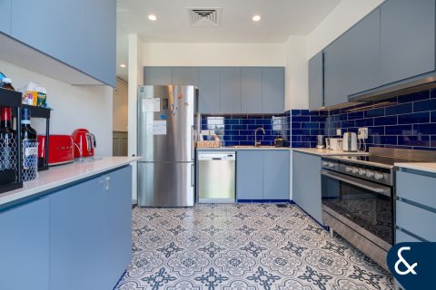 Villa till försäljning i Dubai South (Dubai World Central), Dubai, UAE 4 sovrum, 438 kvm Nr. 670816 - fotografi 9