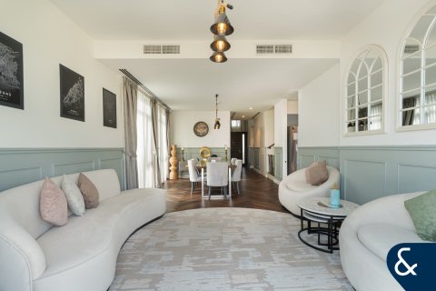 Villa till försäljning i Dubai South (Dubai World Central), Dubai, UAE 4 sovrum, 438 kvm Nr. 670816 - fotografi 1