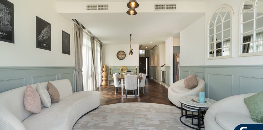 Villa i Dubai South (Dubai World Central), Dubai, UAE 4 sovrum, 438 kvm Nr. 670816