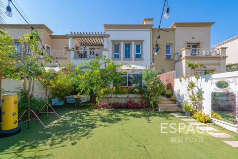 Villa in The Springs, Dubai, UAE 3 bedrooms, 228 sq.m. № 649851 - photo 2