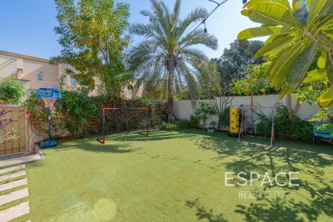 Villa in The Springs, Dubai, UAE 3 bedrooms, 228 sq.m. № 649851 - photo 18