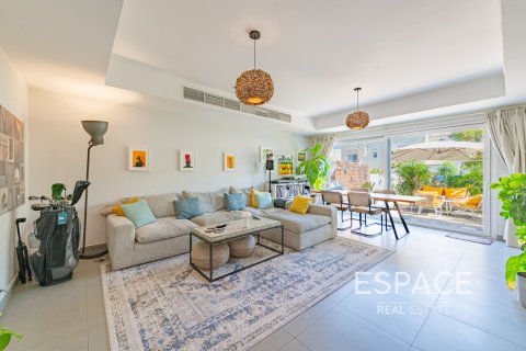 Villa in The Springs, Dubai, UAE 3 bedrooms, 228 sq.m. № 649851 - photo 3