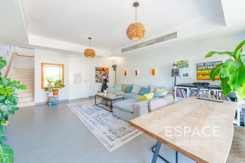 Villa in The Springs, Dubai, UAE 3 bedrooms, 228 sq.m. № 649851 - photo 4