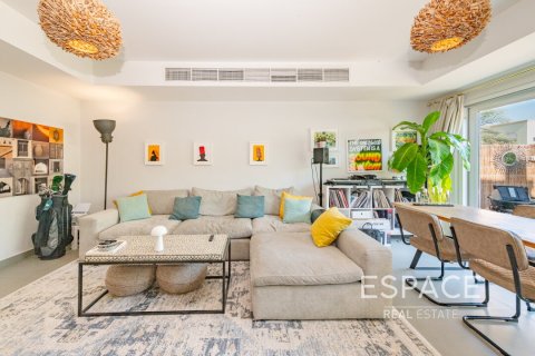 Villa in The Springs, Dubai, UAE 3 bedrooms, 228 sq.m. № 649851 - photo 5