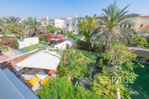 Villa in The Springs, Dubai, UAE 3 bedrooms, 228 sq.m. № 649851 - photo 16